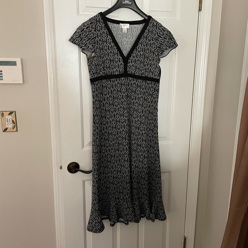 Ann Taylor Loft black white 3/4 length dress sz 8
